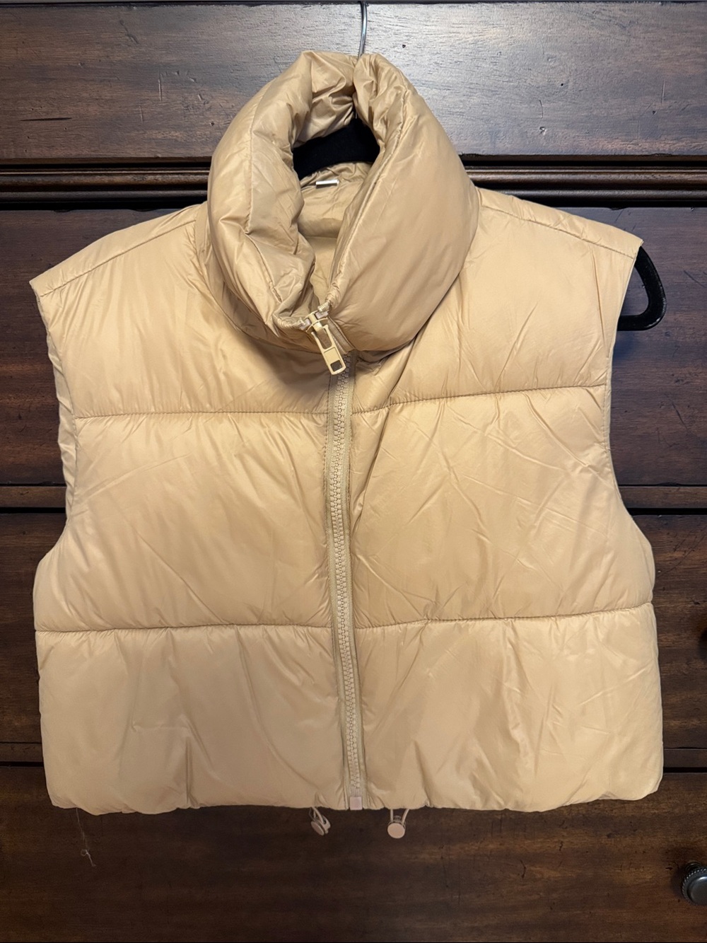 Miss Sparkling Beige Cropped Quilted Vest